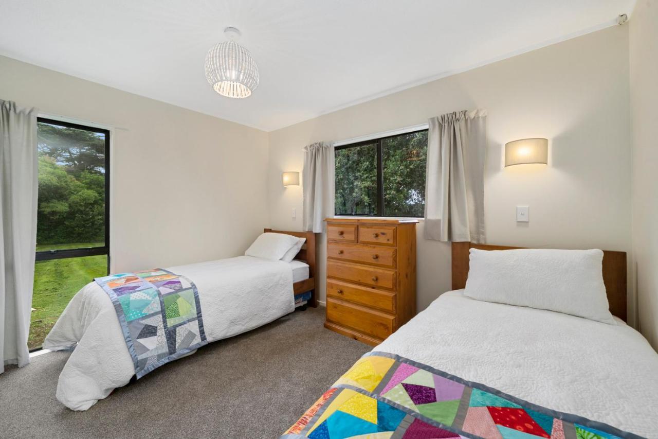 Wharerata - Otaki Beach Holiday Home Exteriör bild