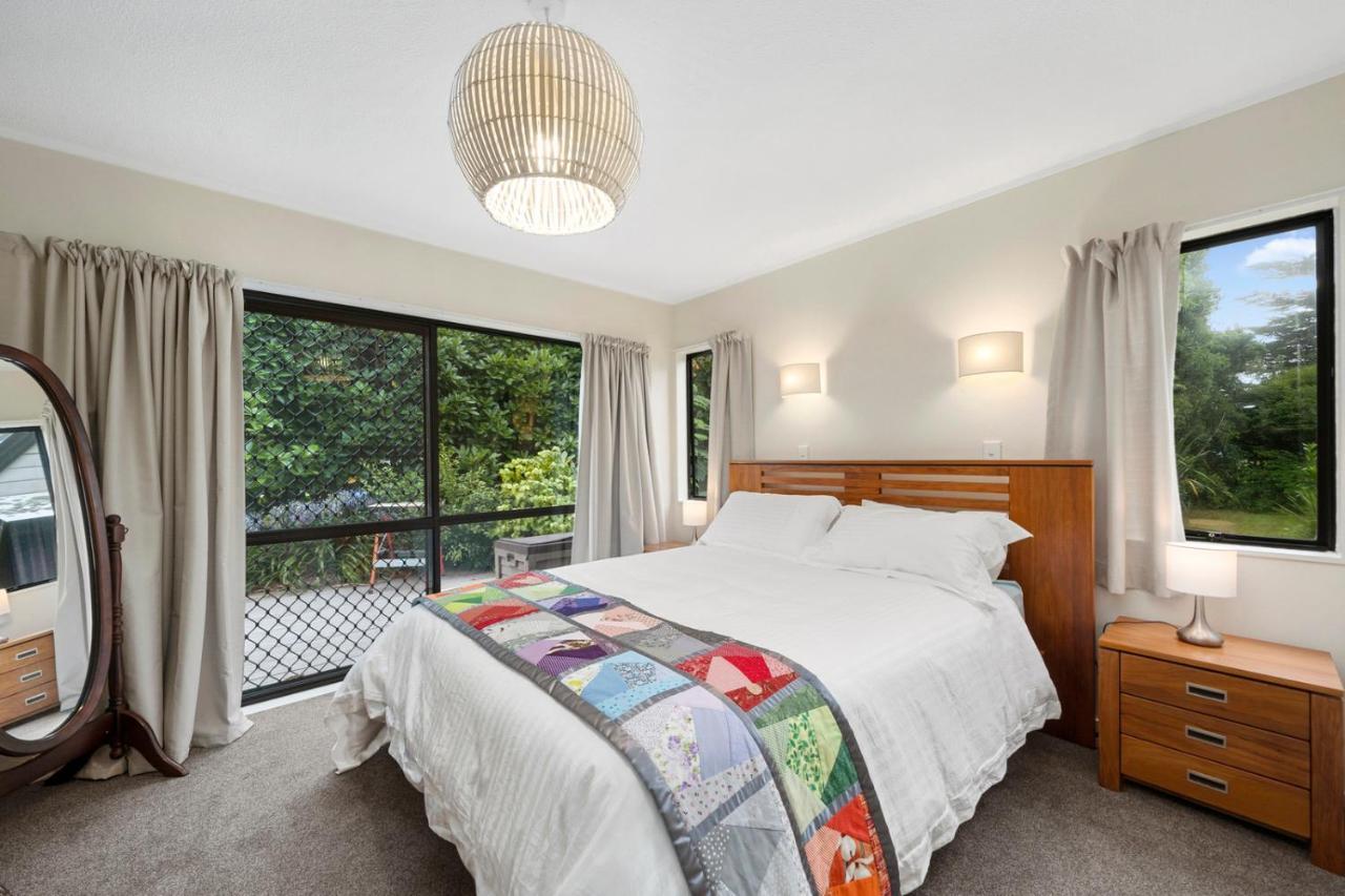 Wharerata - Otaki Beach Holiday Home Exteriör bild